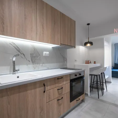 Next Door, Nilie Hospitality Mgmt Apartment