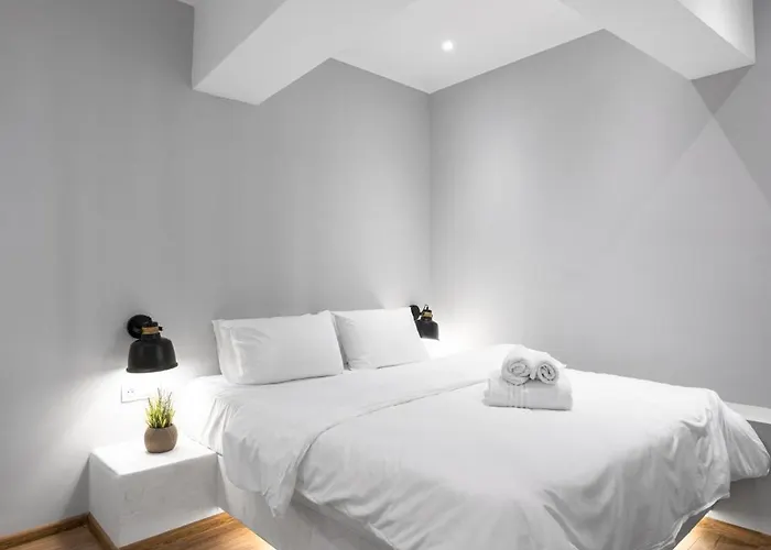 Next Door, Nilie Hospitality Mgmt