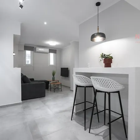 Next Door, Nilie Hospitality Mgmt شقة *