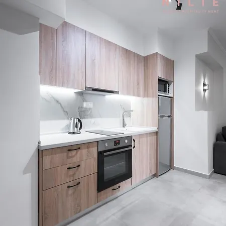 Next Door, Nilie Hospitality Mgmt