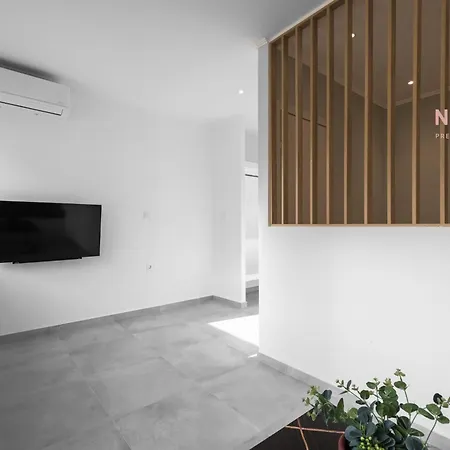 Next Door, Nilie Hospitality Mgmt *