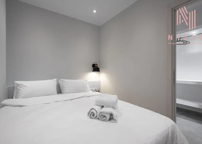 Next Door, Nilie Hospitality Mgmt Διαμέρισμα *