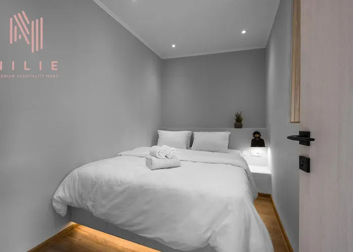 Next Door, Nilie Hospitality Mgmt